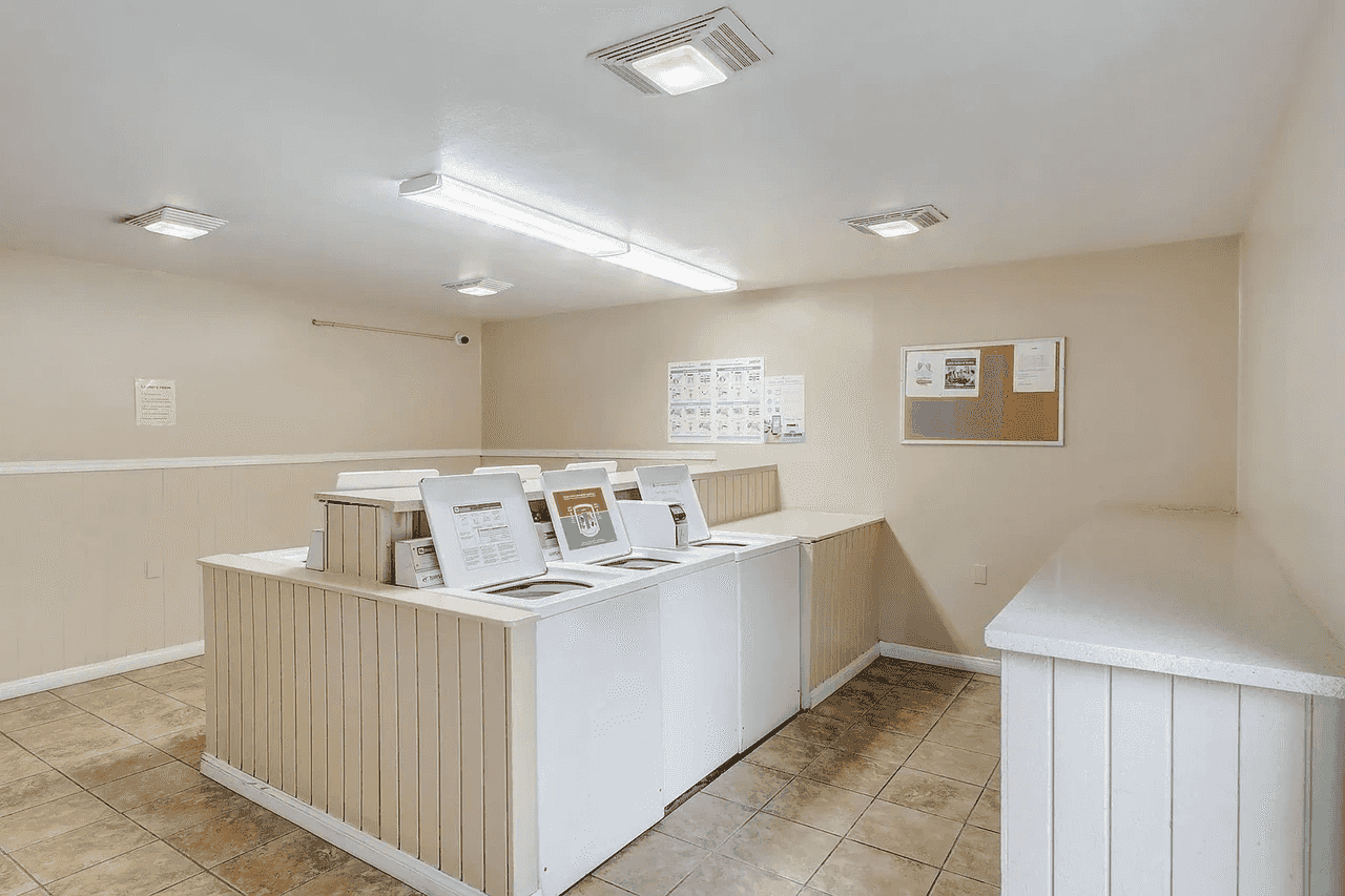 on site resident laundry room facilities